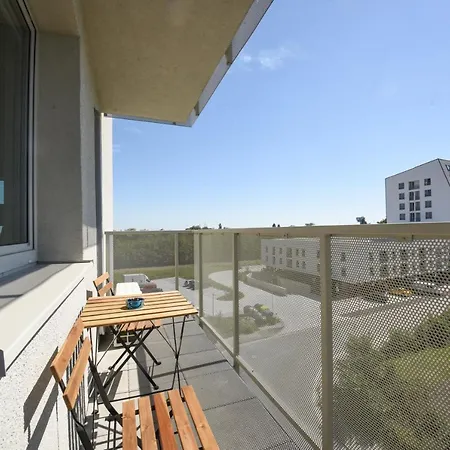 アパート Modern 2bdrm - Airport