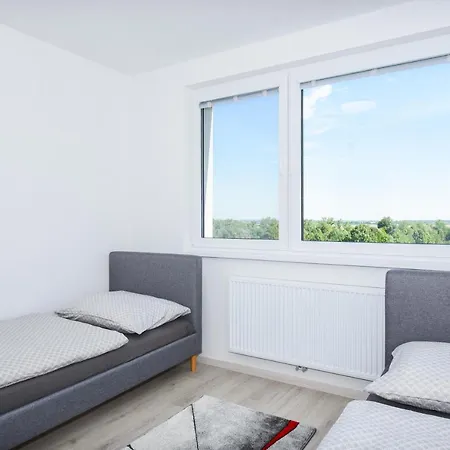 Modern 2bdrm - Airport Apartmán *