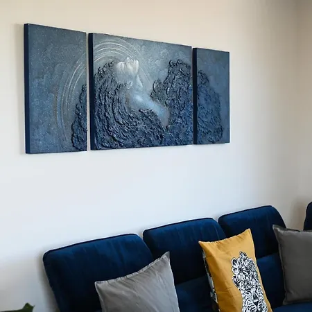 Modern 2bdrm - Airport Apartmán *